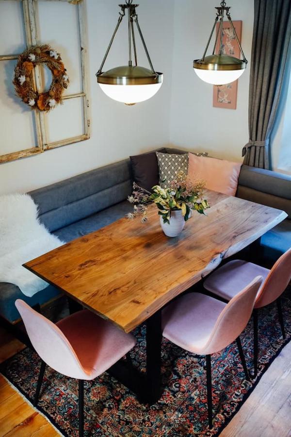 Apartment Aussee- Beletage Salzherrenhof- Kueche, Wlan, Netflix Bad Aussee Exteriör bild