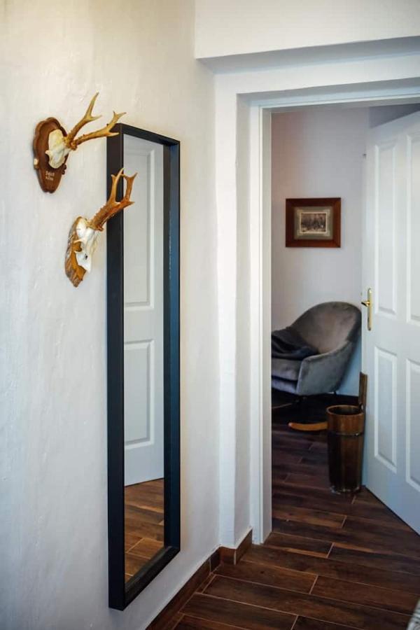 Apartment Aussee- Beletage Salzherrenhof- Kueche, Wlan, Netflix Bad Aussee Exteriör bild
