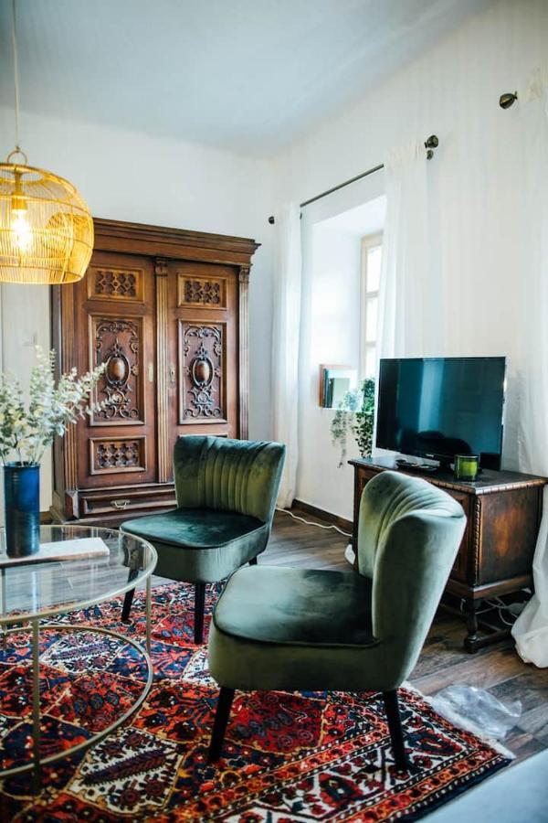 Apartment Aussee- Beletage Salzherrenhof- Kueche, Wlan, Netflix Bad Aussee Exteriör bild